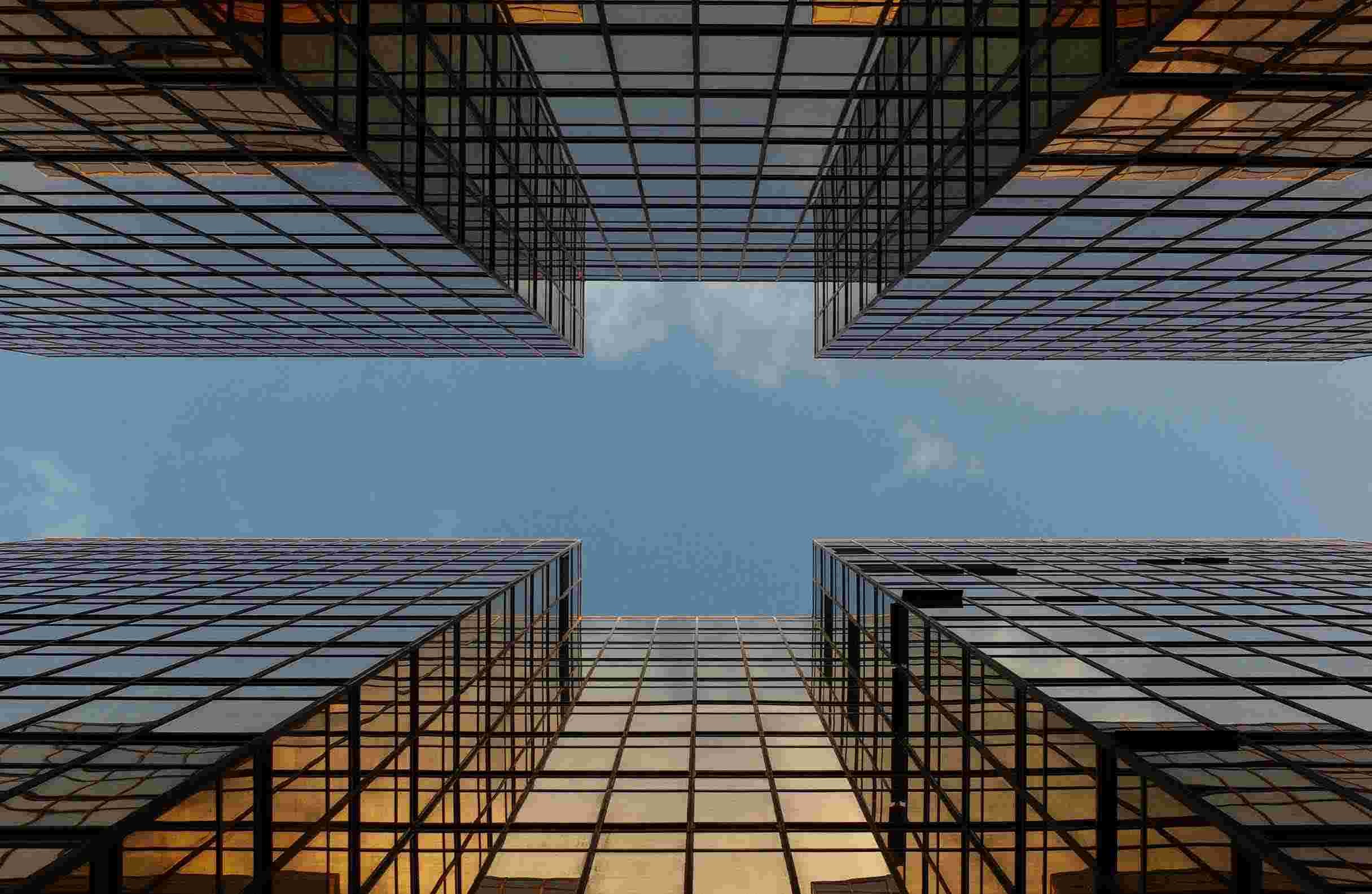 Optimización de la gestión de inventario con etiquetas RFID UHF: Mejora de las operaciones minoristas